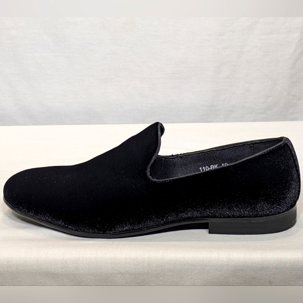 NEW Easy Strider Men’s Velvet Shoes Minimal Solid Slip-On Loafers Sz 10 Black